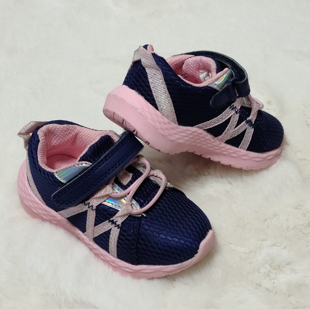 Carter's Toddler Shoes Size 5